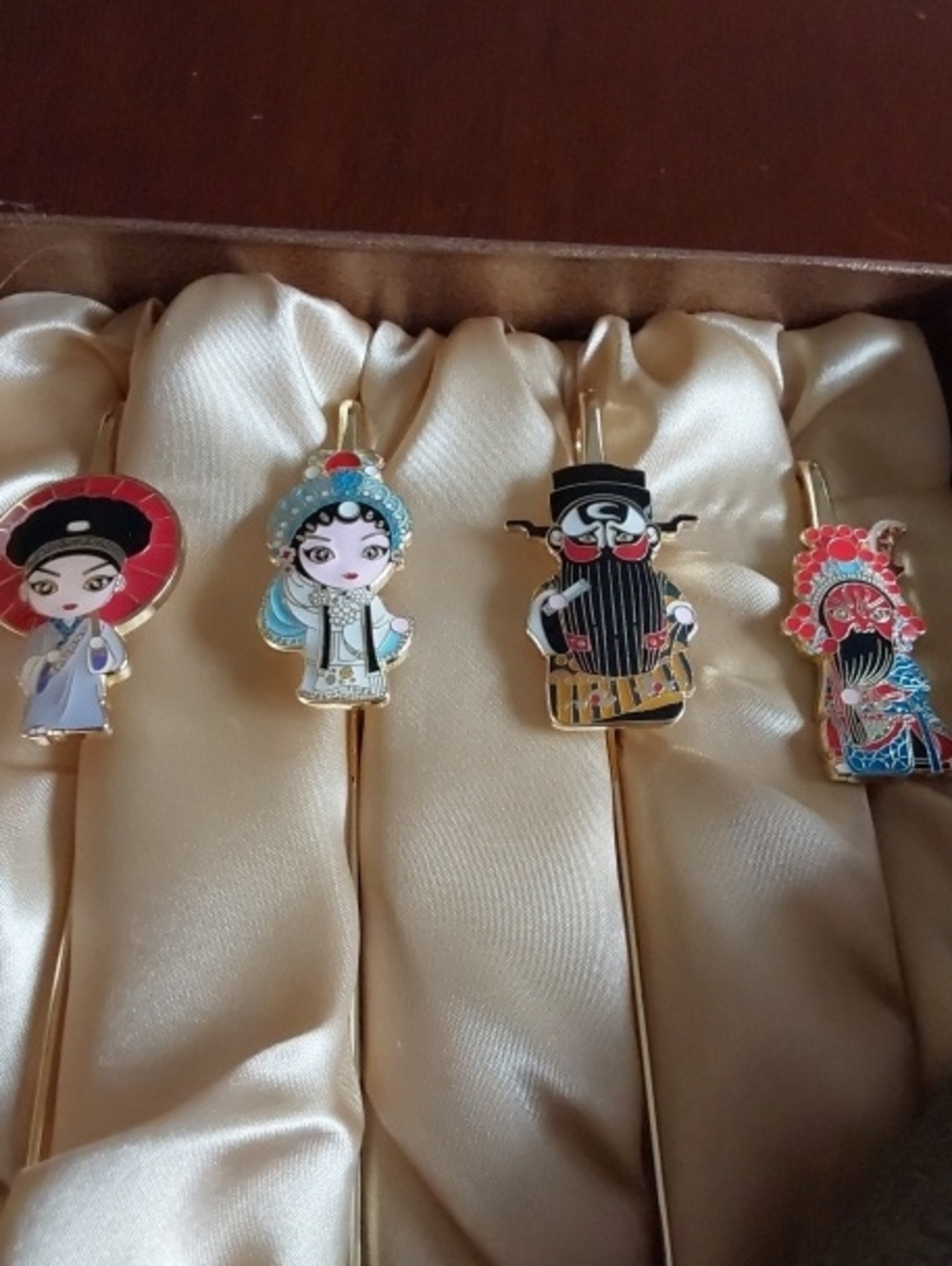 Peking Opera Mask Bookmark. Excellent Condition - Picture 2 of 10